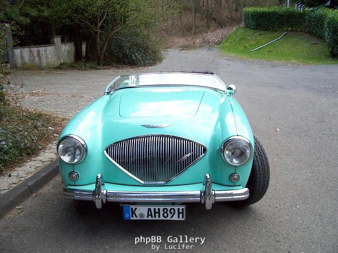 AustinHealey100-4+MG