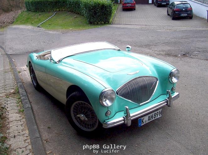 AustinHealey100-4+MG