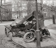 1910,car,crash,fail,vintage,wreck-4b00e32eb82fbd436d3ebc7230a0025c_m.jpg