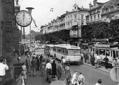 BN-bahnhof1957.jpg