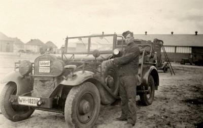 Wanderer W 11 10-50 PS (Kfz. 15).jpg